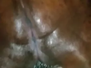 彼女のトップ恋人の上司のボールを植える  ...