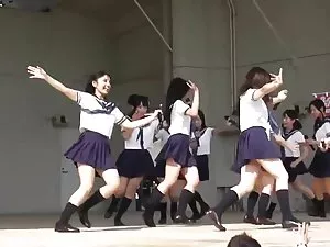 美しさと大きな回転おっぱいにジューシーな ...