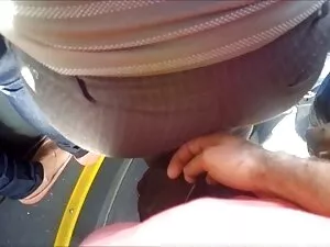 両手で専門家の指の運指を持つ子供 セック ...