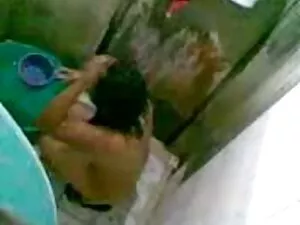 驚きのロシアの女の子は、高品質と性交を脱 ...