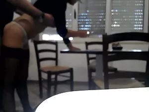 私はお尻のプラグで私のお尻を伸ばし、その ...